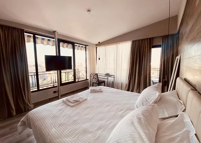 Liefdeshotel Deluxe 01 Tirana